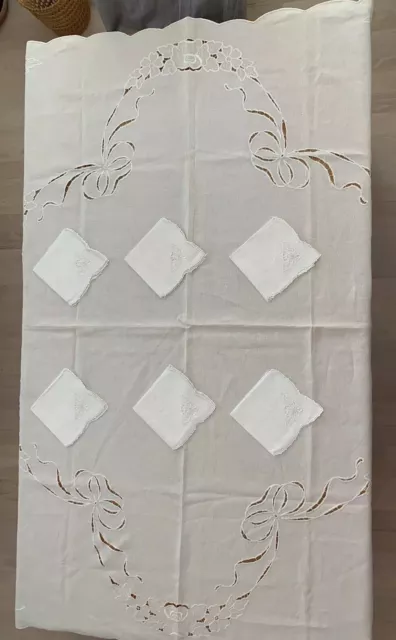 VTG Linen Tablecloth Cream Floral Embroidery Cutwork Madeira 67.5X51 & 6 Napkins