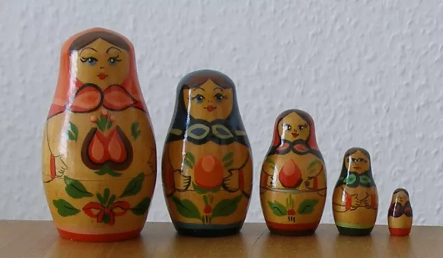 5 Holzpuppen! Matroschka. Babuschka! Matrioschka. Matrjoschka!SCHÖNE DEKORATION!