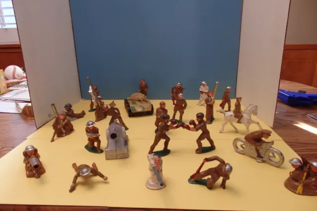 Barclay/Manoil Toy Soldiers #497