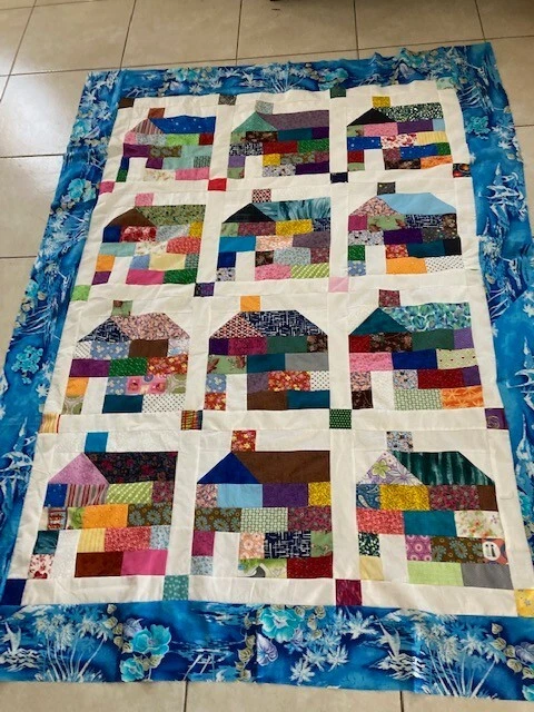 Tapa De Edredón Casa De Ladrillos Con Bordes De Impresión Hawaiana Azul Aplicación 52 X 72
