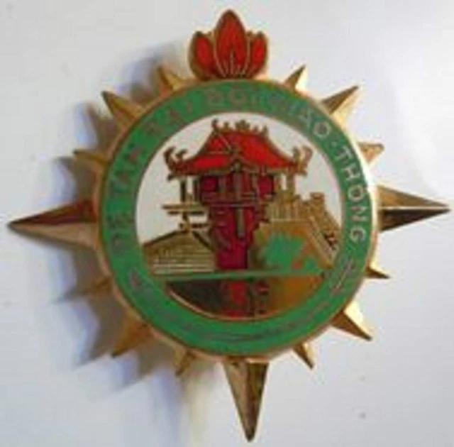 Insigne Militaire Indochine Vietnam QDNTT Armée – Original 1950 – Très Bon état