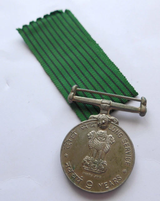 Original Medaille Indien --9 Years Long Service Medal-- mit Randprägung