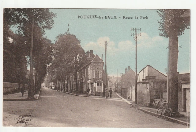 POUGUES LES EAUX - Nievre - CPA 58 - la route de Paris