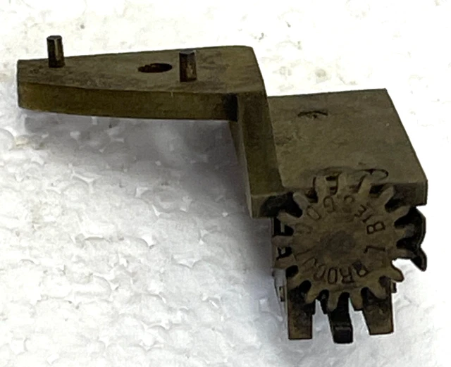 ANTIQUE FRENCH CLOCK Brocut Movement Suspension Spring Holder 1 3/16" x