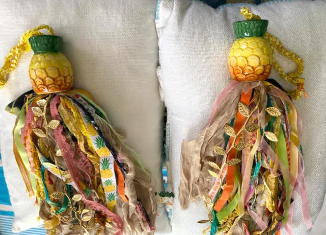 Vintage Tassels Curtain Drapery Tie-Backs Tiki Pineapples pair Unused