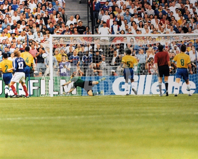 Photo de presse vntage Football, France, Coupe Du Monde 1998, Zdane: , trage | eBay Photo de presse vntage Football, France, Coupe Du Monde 1998, Zdane: , trage | eBay