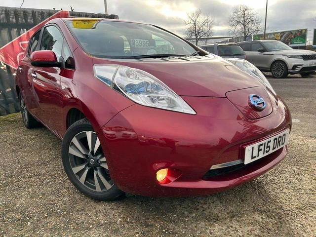 2015 NISSAN LEAF TEKNA 5d 109 BHP Hatchback ELECTRIC Automatic