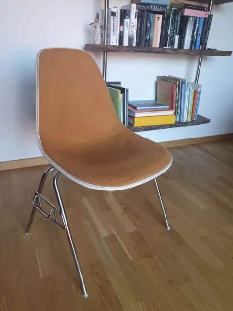 Vintage Eames Fiberglas Side-Chair Herman Miller Mid-Century Polster Orange DSS