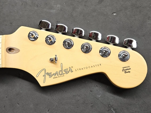 2002 Fender USA Stratocaster MAPLE NECK American Standard Strat Electric Guitar 2002 Fender USA Stratocaster MAPLE NECK American Standard Strat Electric Guitar