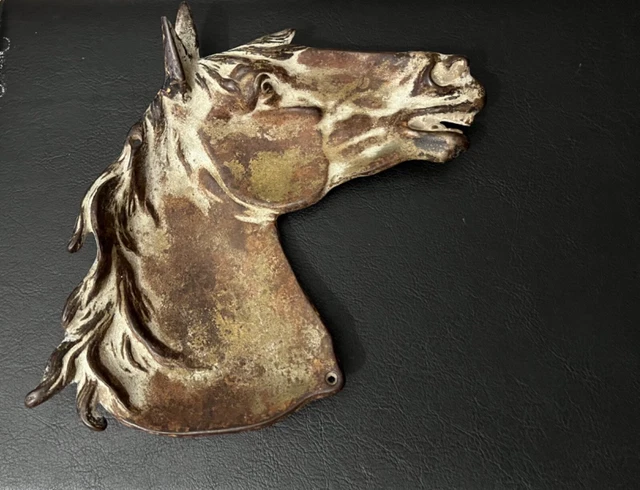 1800s cast iron horse NB&IW Victorian era detailed wall hanging heavy plate 3141