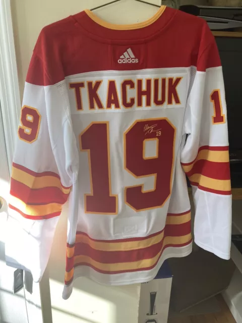 Adidas NHL Calgary Flames Matthew Tkachuk #19 A 2019 WINTER CLASSIC  jersey 52