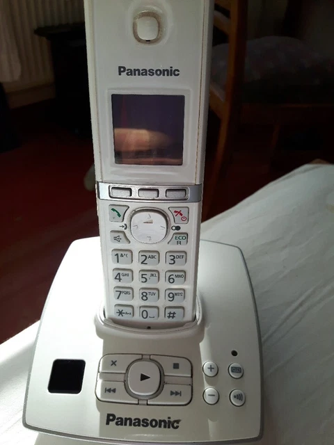 Panasonic Kx Tg8062gw Telefon Schnurlos Mit Anrufbeantworter 2 Mobilteile Weiß PANASONIC KX-TG8061G WEISS Schnurlos Telefon AB DECT Fritzbox fähig
