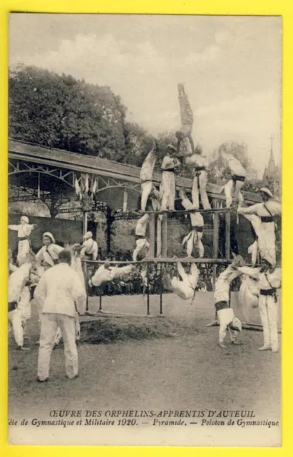 cpa PARIS 1920 Orphelins Apprentis d'AUTEUIL FÊTE GYMNASTIQUE MILITAIRE Pyramide
