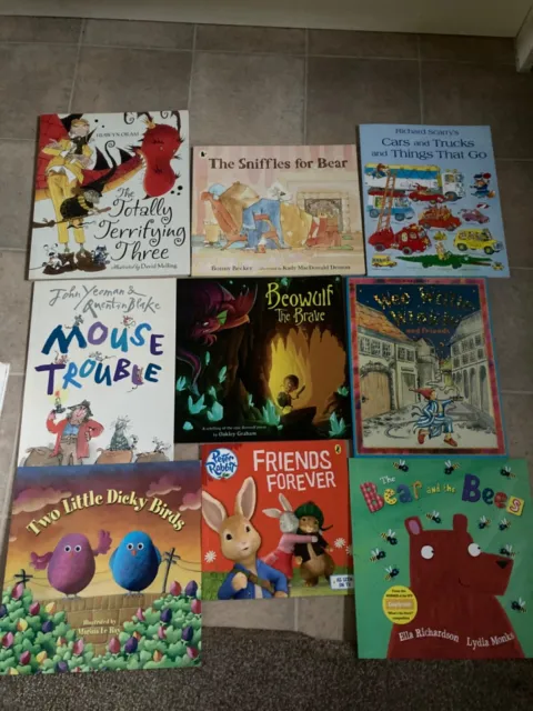 Mixed bundle of childrens paperbook books (9 in total)