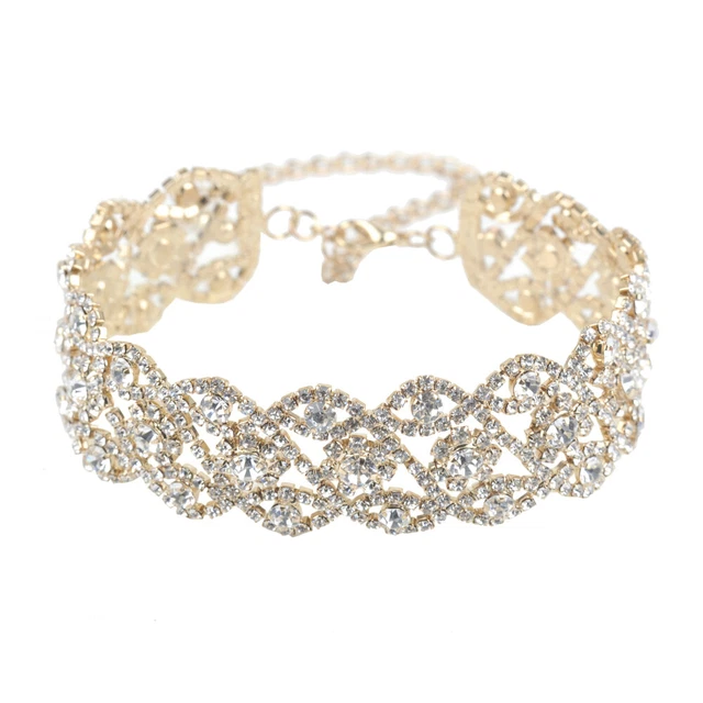 Halskette Mit Strasssteinen Halskette Mit Diamant Schmuck Halskette Ausschnitt