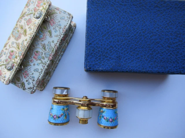 Binoculars - Paire de jumelles ancienne en métal et verre minéral