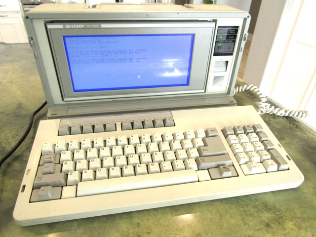 JUNK SHARP X1C CZ-801C Vintage 8-Bit Personal Computer Main Unit