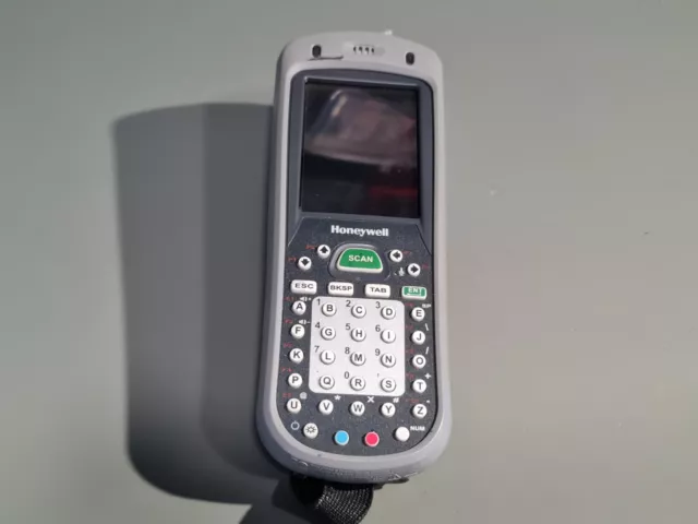 Honeywell Dolphin 7600 ii handheld barcode scanner