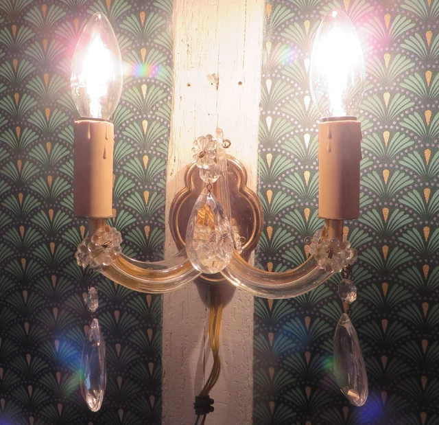Lustre Ancien en Bronze avec pampilles en cristal, Italie, plafonnier doré, luminaires suspendus anciens Lustre Louis XV en Bronze - France