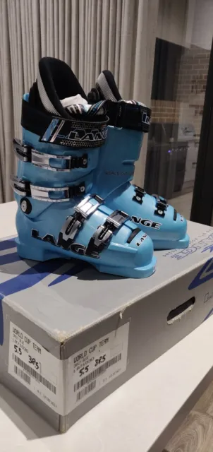 Ski Boots - Lange 38.5 brand new. Size US men 5.5.