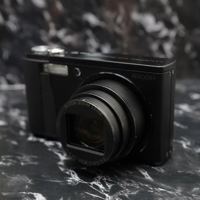 [ Near Mint ] RICOH R10 (Black) 10.0 MP 7.1x Optical Zoom Digital Camera JAPAN