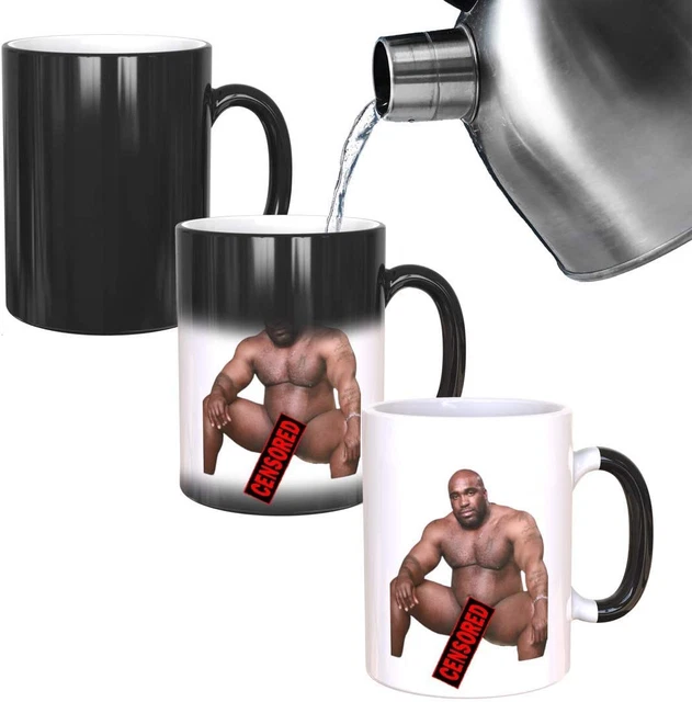 Barry Wood Sitzen auf dem Bett Meme Becher - Lustige unhöfliche Tasse - Nachricht erscheint, wenn es heiß wird