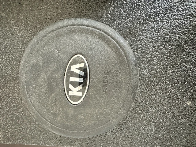 2017-2022 Kia Sportage Driver Wheel Airbag Air Bag OEM LKQ