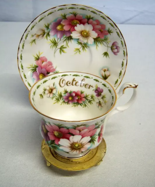 Royal Albert Flower of the Month 1970 OCTOBER COSMOS Tea Cup Saucer Grannycore