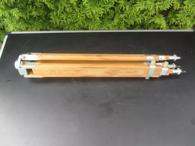 Altes Stativ Holz