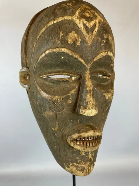 210724 - Antique Tribal Used African mask from the Chokwe - Angola.