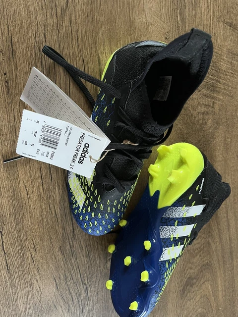 Size 13.5 football best sale boots