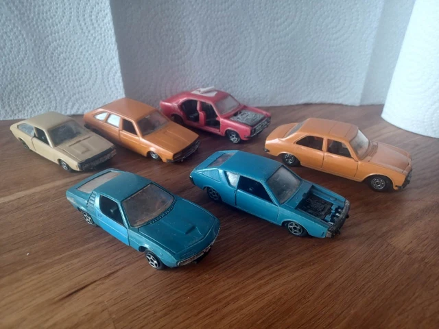 LES MINIATURES DE norev plastique ancien lot 4 EUR 5,00 - FR