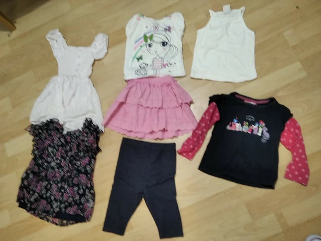 Pacchetto abiti misti ragazze età 2-3 anni