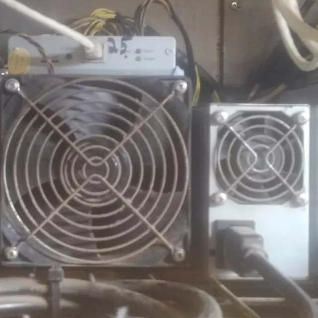 Bitmain Antminer S9 13.5Th/s With PSU. USED. Pickup or Ship.