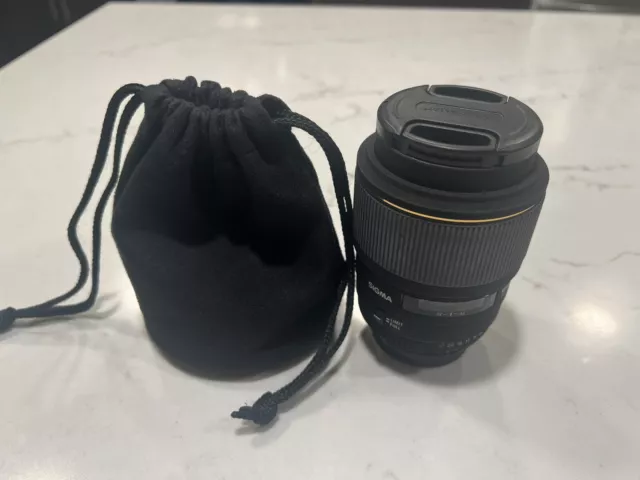 Sigma EX 105mm f/2.8 DG Macro Lens for Nikon Near Mint w/ Case!