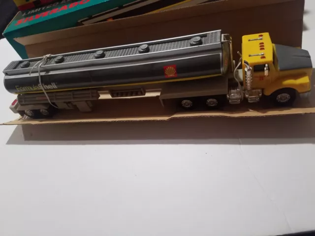 Shell Oil Company 1993 Silverado Toy Tanker Truck Limited Edition Series