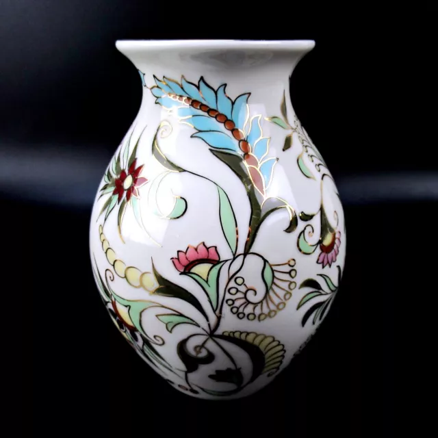 Zsolnay Porzellan Vase Handbemalt Hungary Handpainted Porcelain Flowers  12,5cm