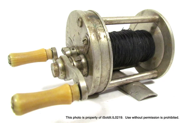 JAMES HEDDON S Sons Dowagiac Mich 3-35 Vintage Fishing Reel