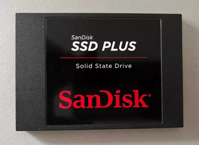 SanDisk Plus 240 GB 2.5 Zoll SATA-III 6 Gb/s SDSSDA-240G SSD 