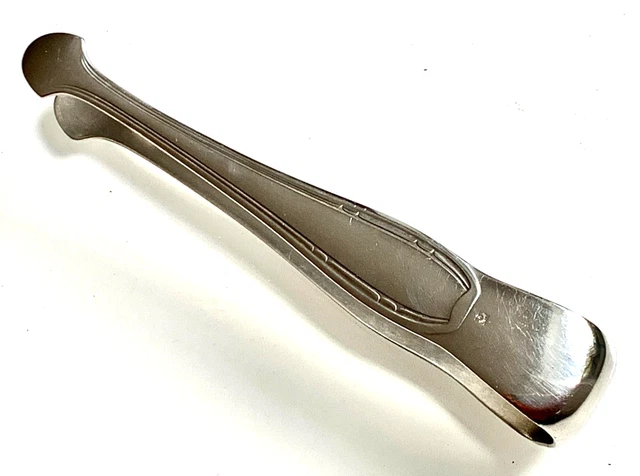 Pince à sucre ancienne de famille en métal argenté – Style Louis XV – Poinçon 85- Excellent état - Arts de la table