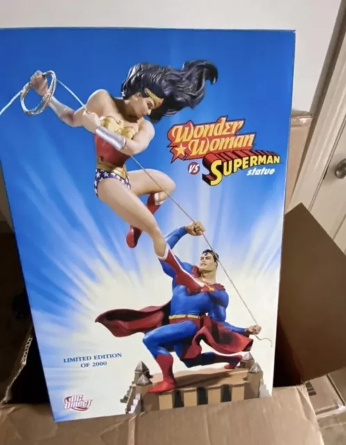 DC Direct TERRY DODSON SUPERMAN VS WONDER WOMAN Statue