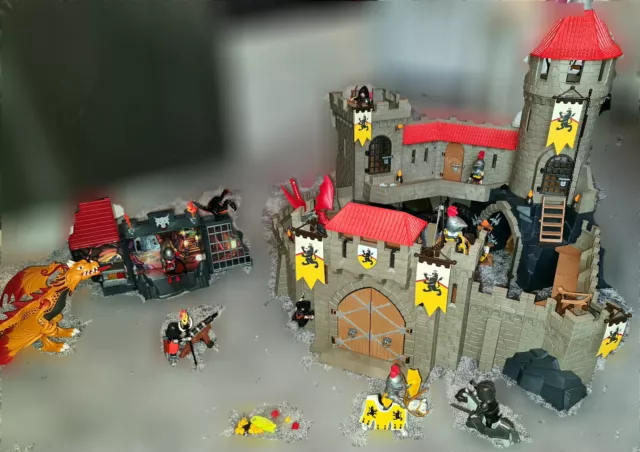 Playmobil Ritterburg große Ritterburg viel Zubehör Drachen, Ritter etc.