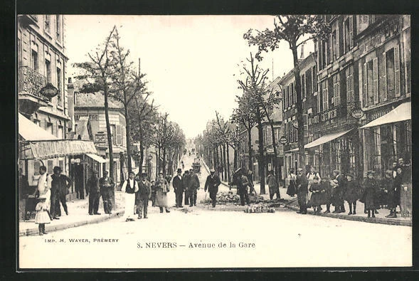 CPA Nevers, Avenue de la Gare