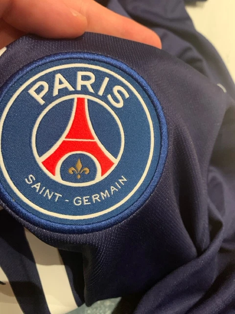 Maillots Portés/Signés – Iconic Football Shop