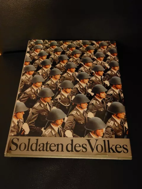 Buch: Soldaten des Volkes, Seifert, Peter / Heinrich, E. / Zühlsdorf, H., 1985