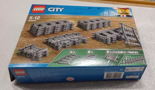 LEGO City Eisenbahn 60205 Zug Schienen 60205 Karton Geöffnet