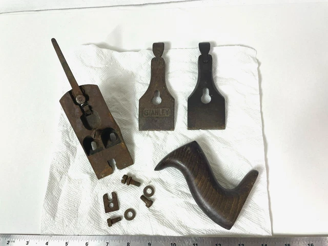 Small Lot Vintage Stanley Plane Parts ~ Lever Caps, Frog, Tote No. 4 5