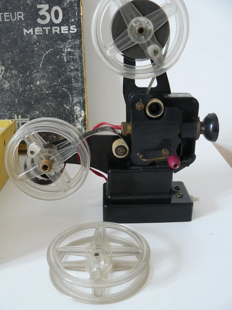 Projecteur Heliolux S-160 Super 8 + Objectif Will-Wetzlar Vario-Travenon 1:1,5/16,5-30
