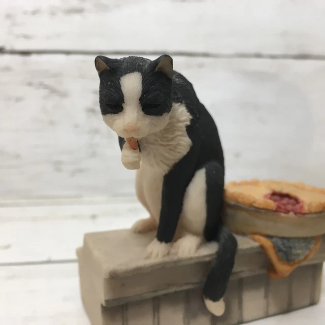 Vintage BFA Lowell Davis Black Cat Figurine Company's Coming Pie Border Fine Art