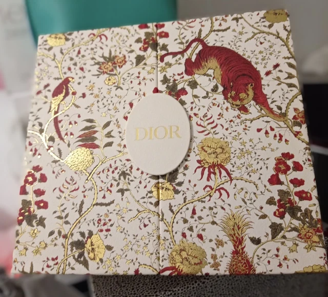 Le Petit Théâtre Nouvel An Lunaire CD et sa broche NEUF- SPLENDIDE 2